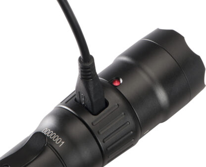 Pelican 7600 Rechargeable LED Tactical Torch (900 Lumens)-13027