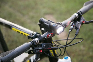 Lumintop B01 Bicycle Light, USB Rechargeable 850 Lumens