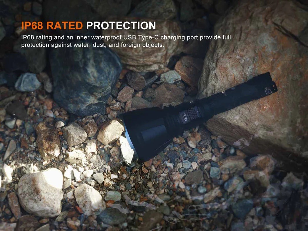 Fenix HT18R V2.0 Hunting Flashlight Kit - 3700 Lumens, 1100 Metres Distance